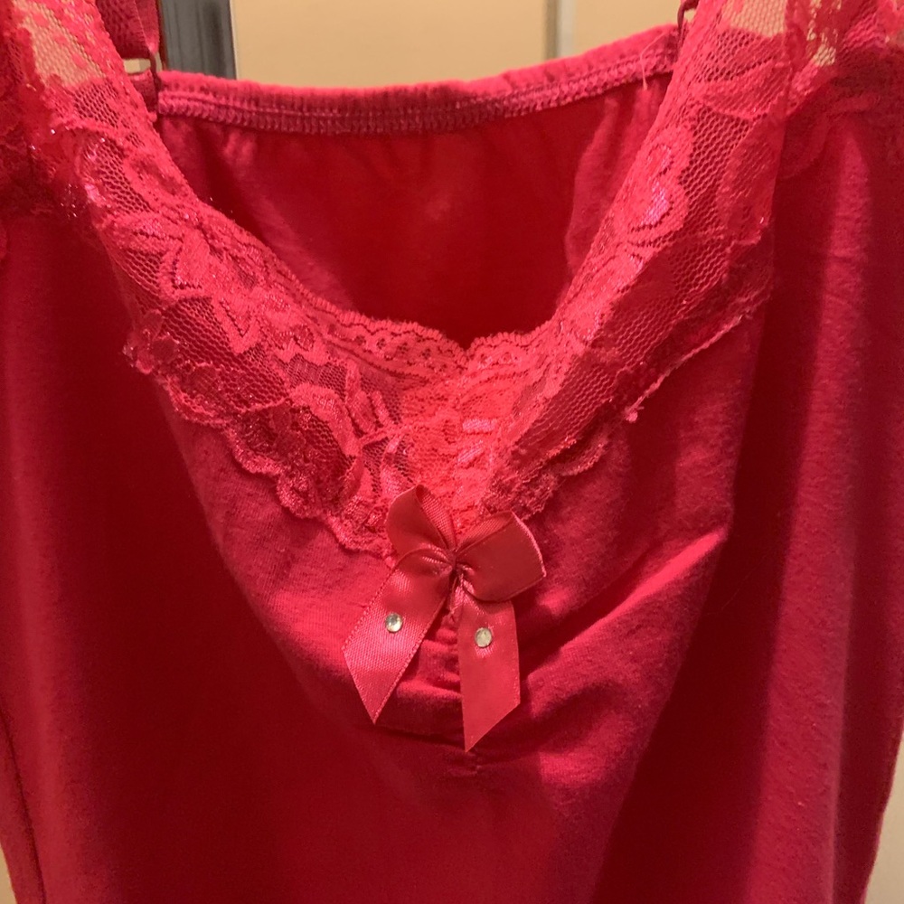 Tanktop - Picture 2 of 2